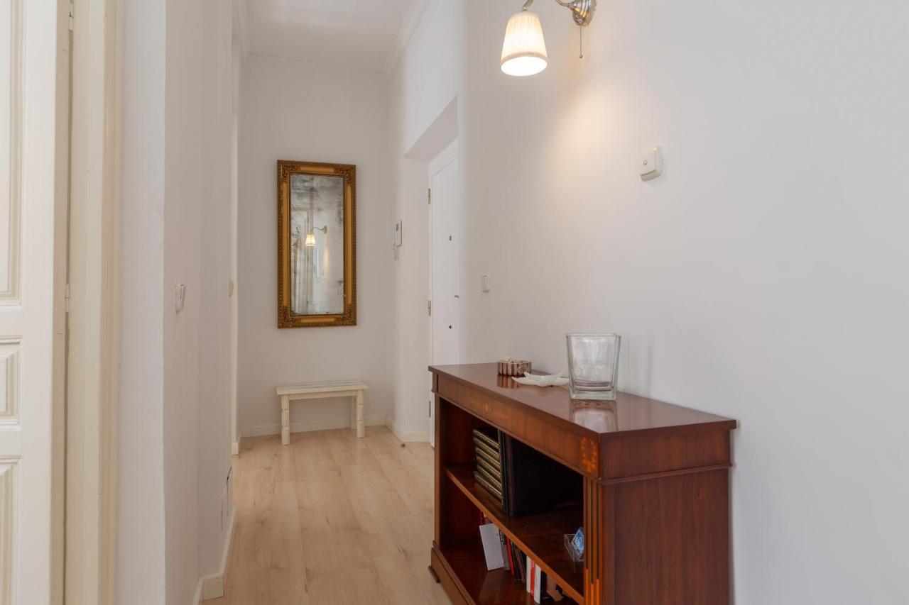 Luminoso Apartamento De Dos Habitaciones Con Vistas A Las Catedral Málaga Kültér fotó