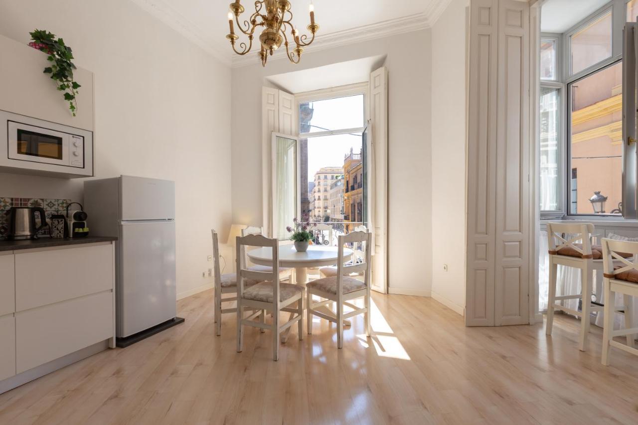 Luminoso Apartamento De Dos Habitaciones Con Vistas A Las Catedral Málaga Kültér fotó